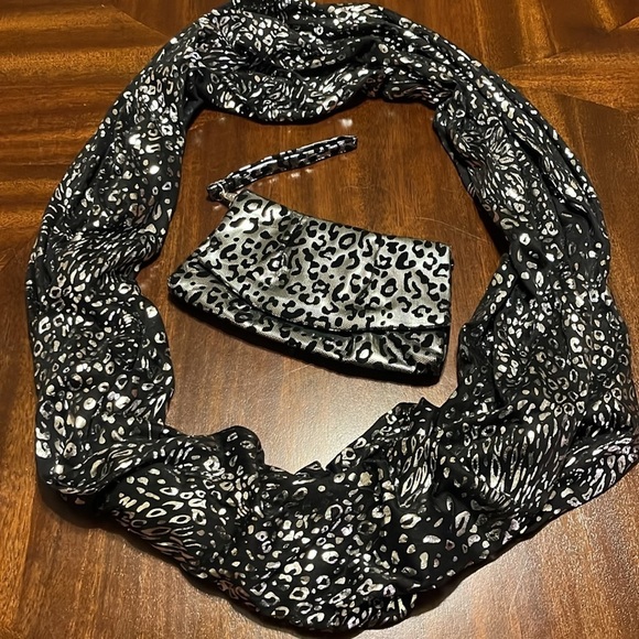 Matching Set - Infinity Scarf & Wristlet Animal Print with Foil Accents - Picture 3 of 16